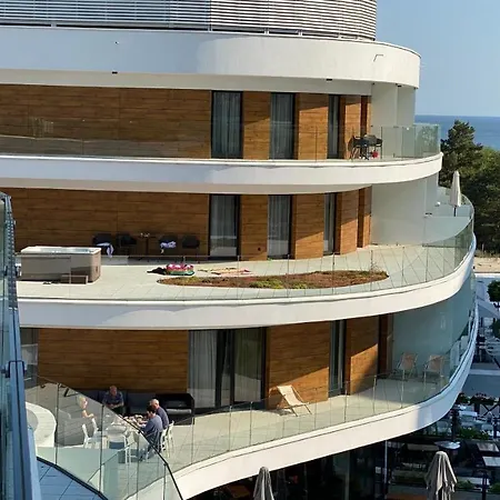 Aleja Baltic Park Molo 308 *